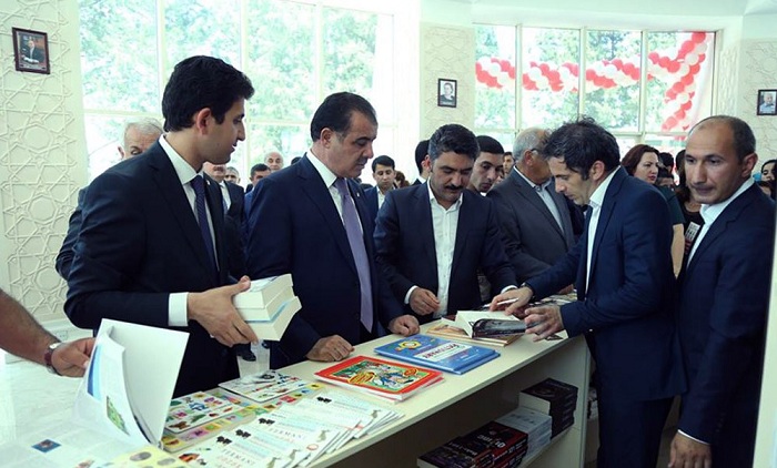 Gəncədə Qafqazın ən böyük kitab evi açılıb